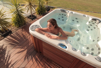 🌨️ Top 5 Reasons to Own a Spa This Winter | Aquanort Pools